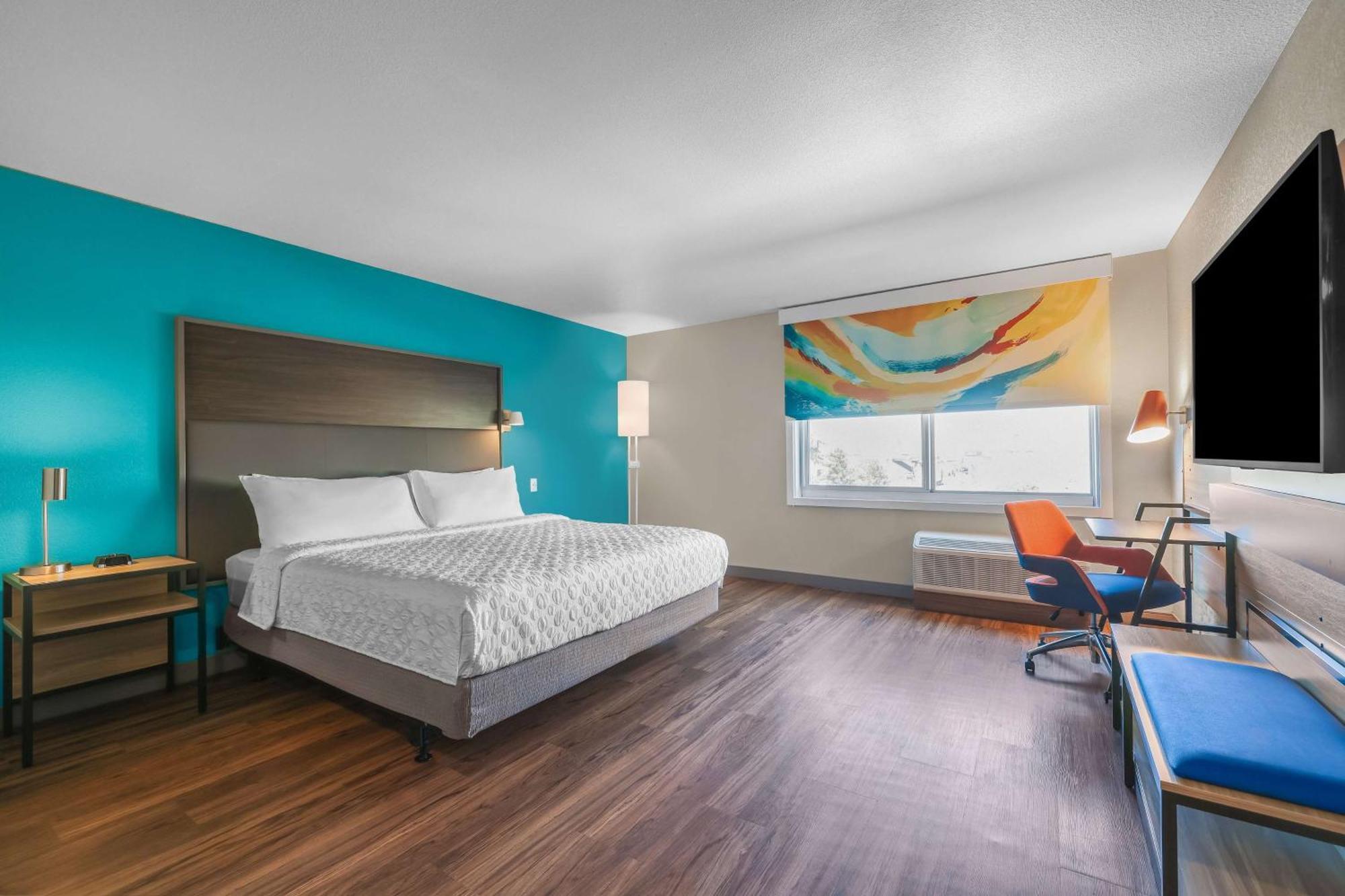 Tru By Hilton Lathrop Hotel Bagian luar foto