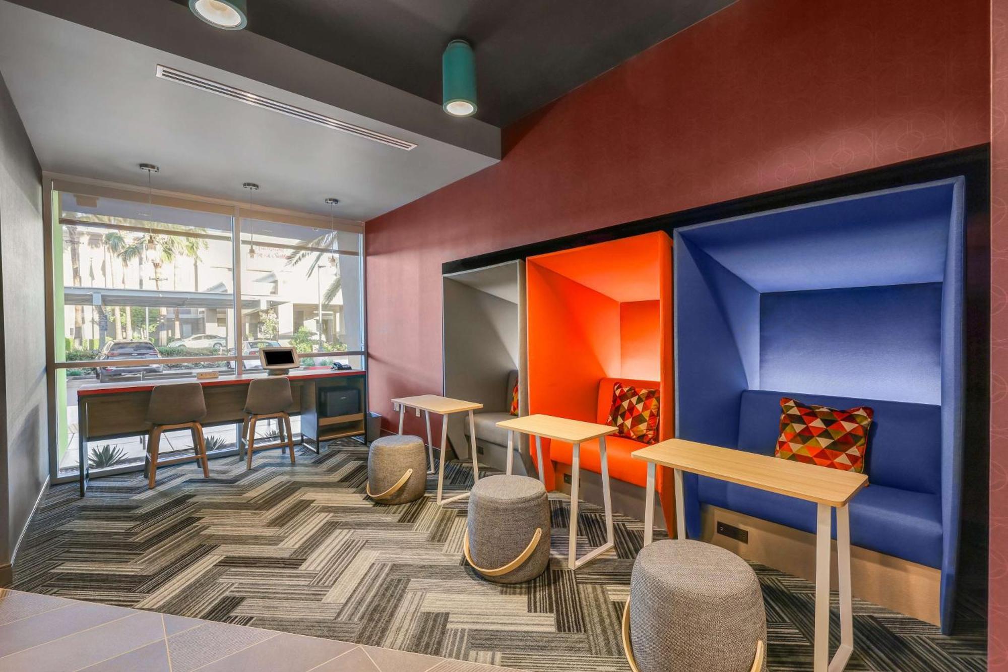 Tru By Hilton Lathrop Hotel Bagian luar foto