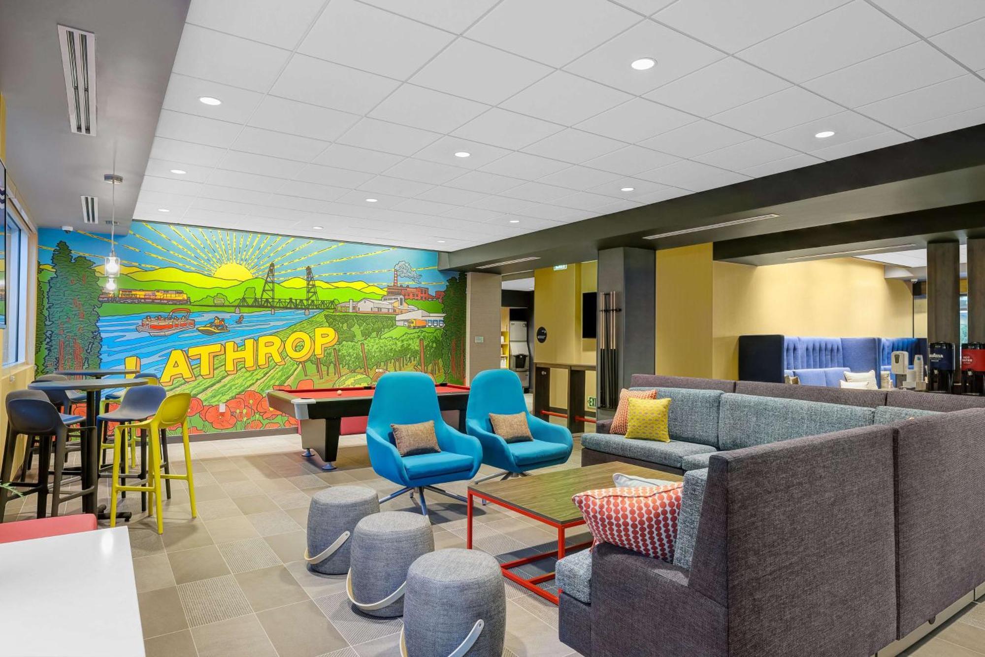 Tru By Hilton Lathrop Hotel Bagian luar foto